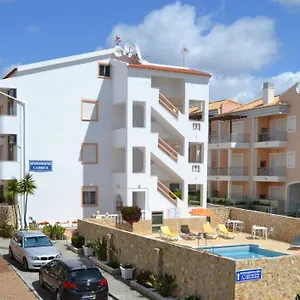 Cabrita Apartment